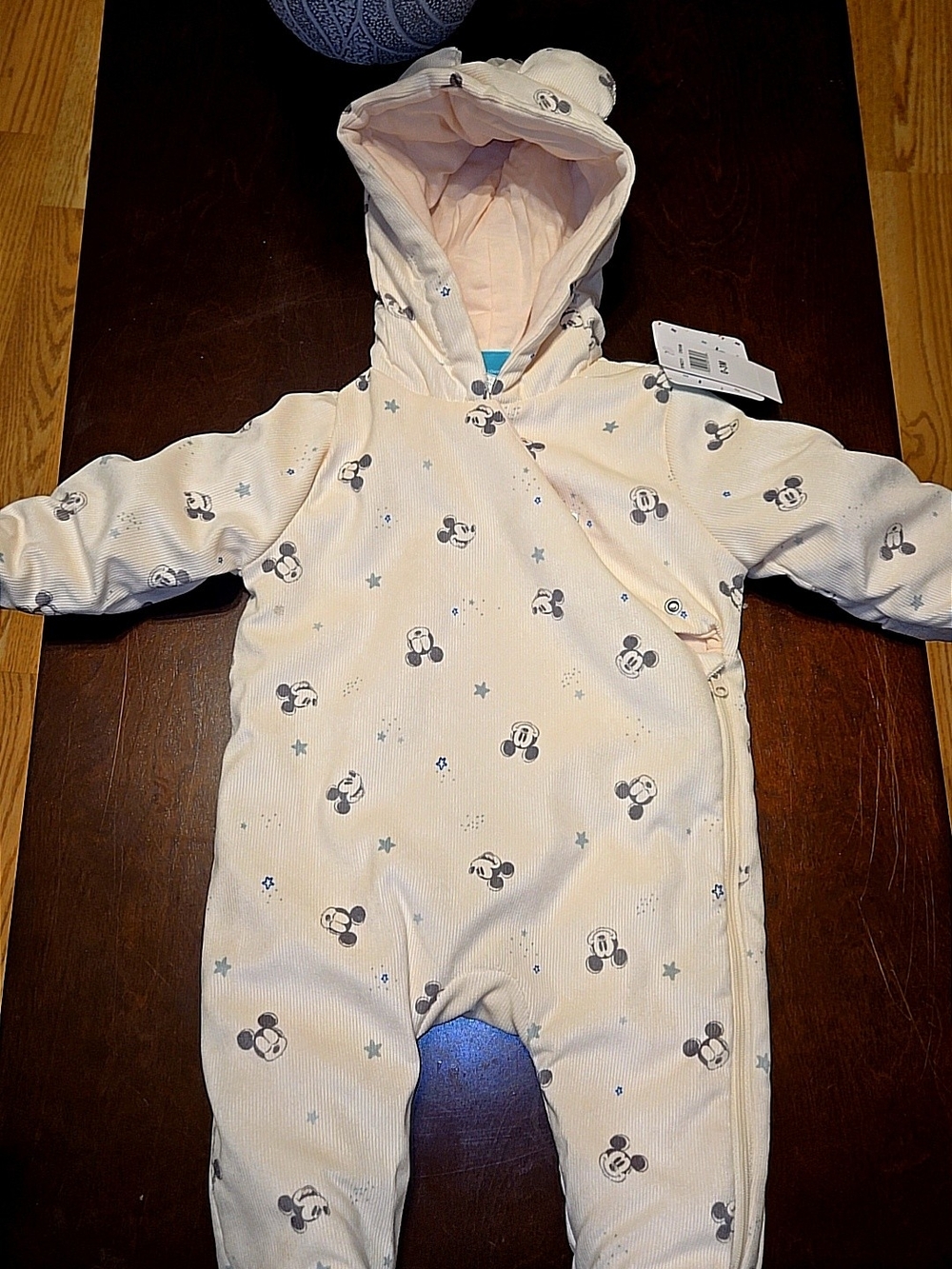 Disney Baby Cream Hooded Snowsuit with Teal Label NWT  Sz 0-3 Mths